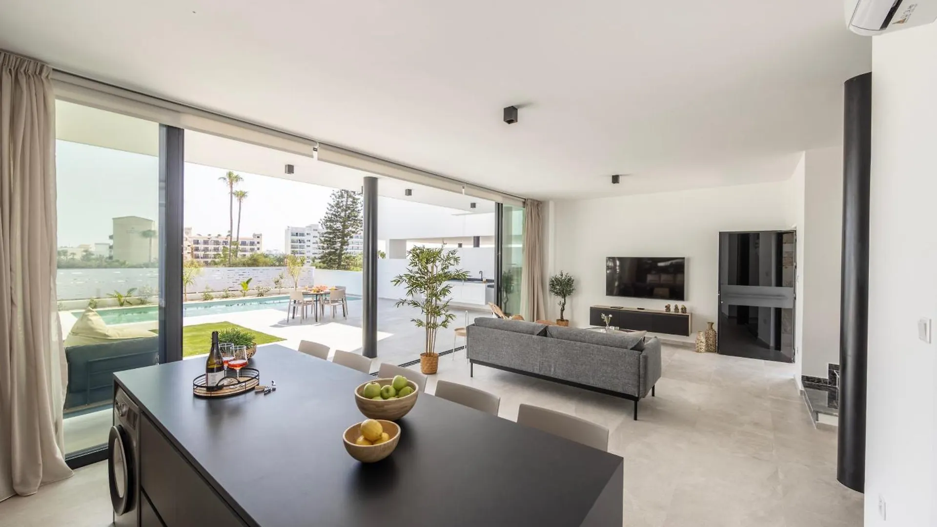 Protaras Aqua Pearl Villa 3