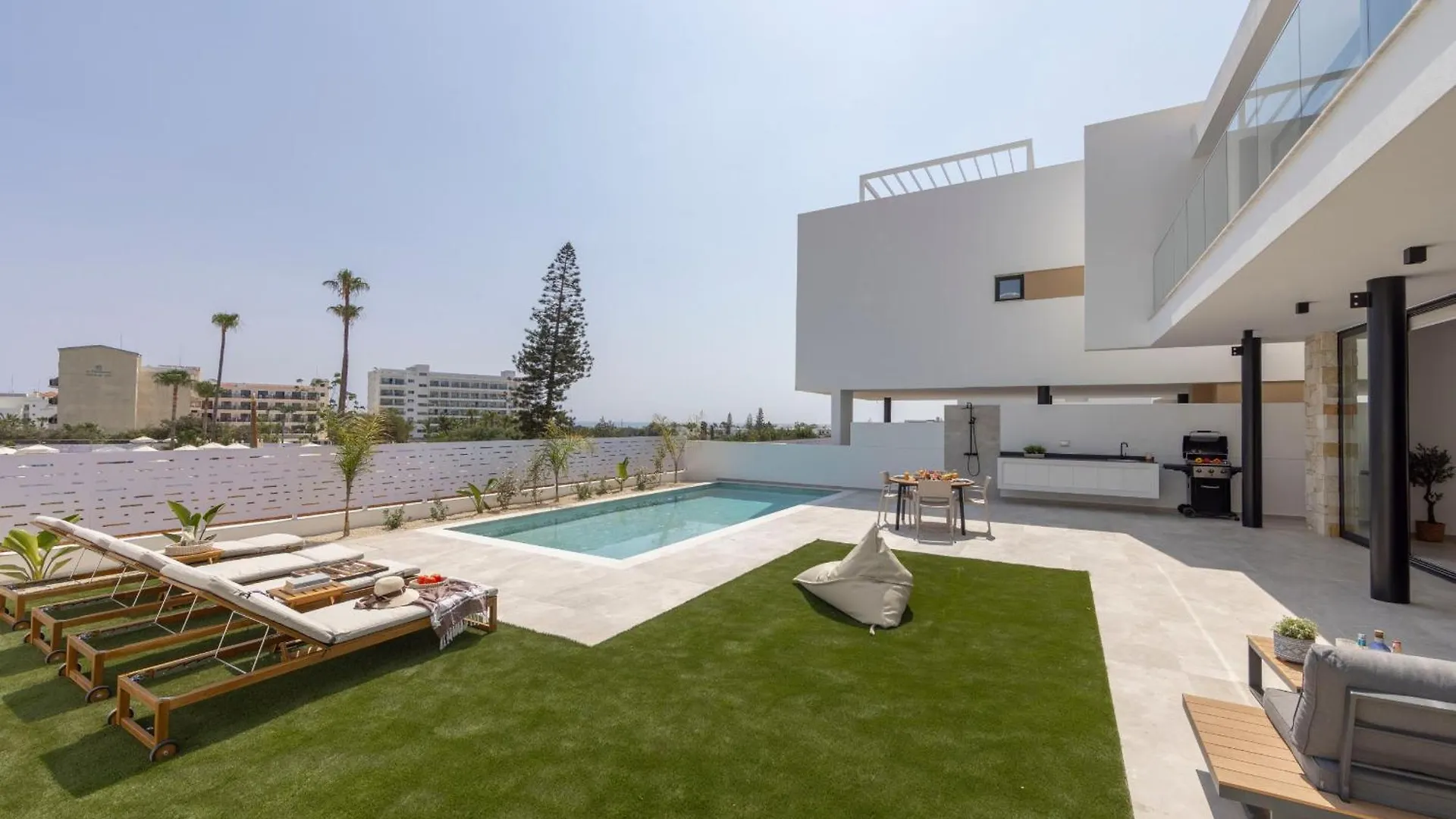 Protaras Aqua Pearl Villa 3